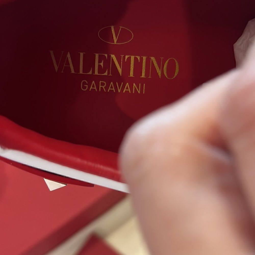 Valentino sneakers - Picture 3 of 11
